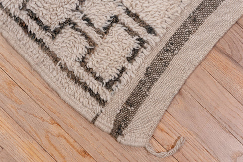 Vintage Moroccan Area Rug (6' x 10')