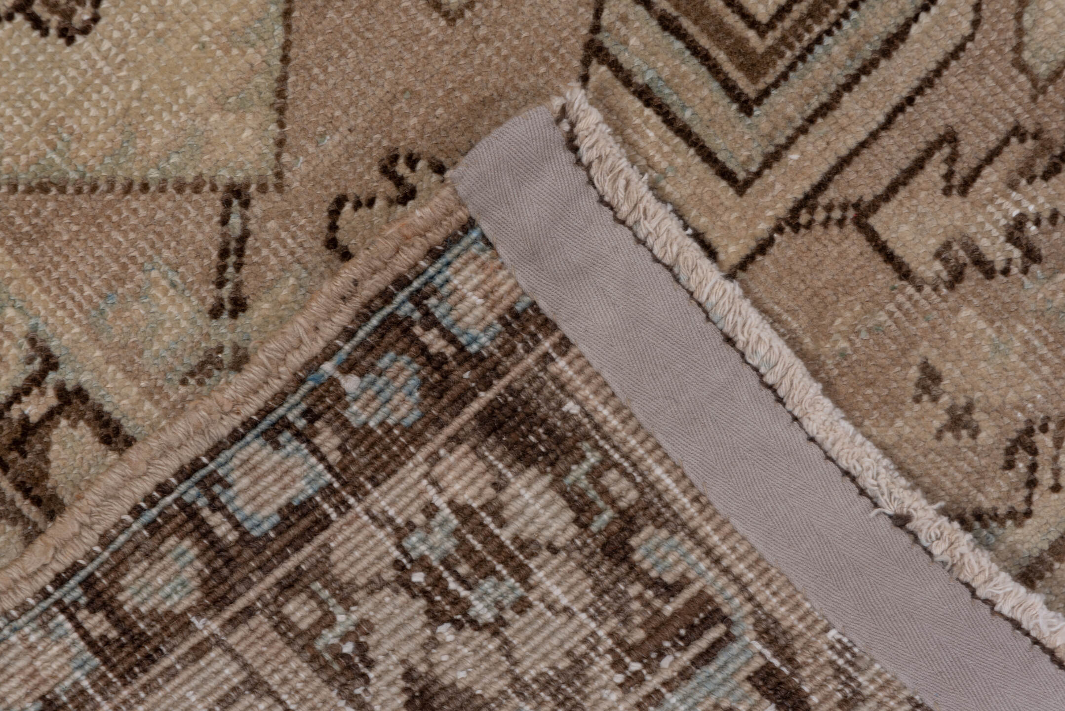 8' x 10' one-of-a-kind handmade vintage Heriz large size rug. Color palette: brown, gray, light gray, off-white, pink, snow