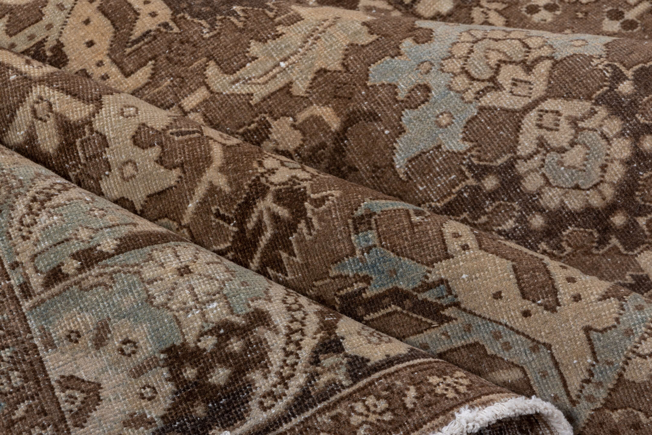 6' x 10' one-of-a-kind handmade vintage Heriz large size rug. Color palette: brown, gray, light gray, off-white, pink, snow