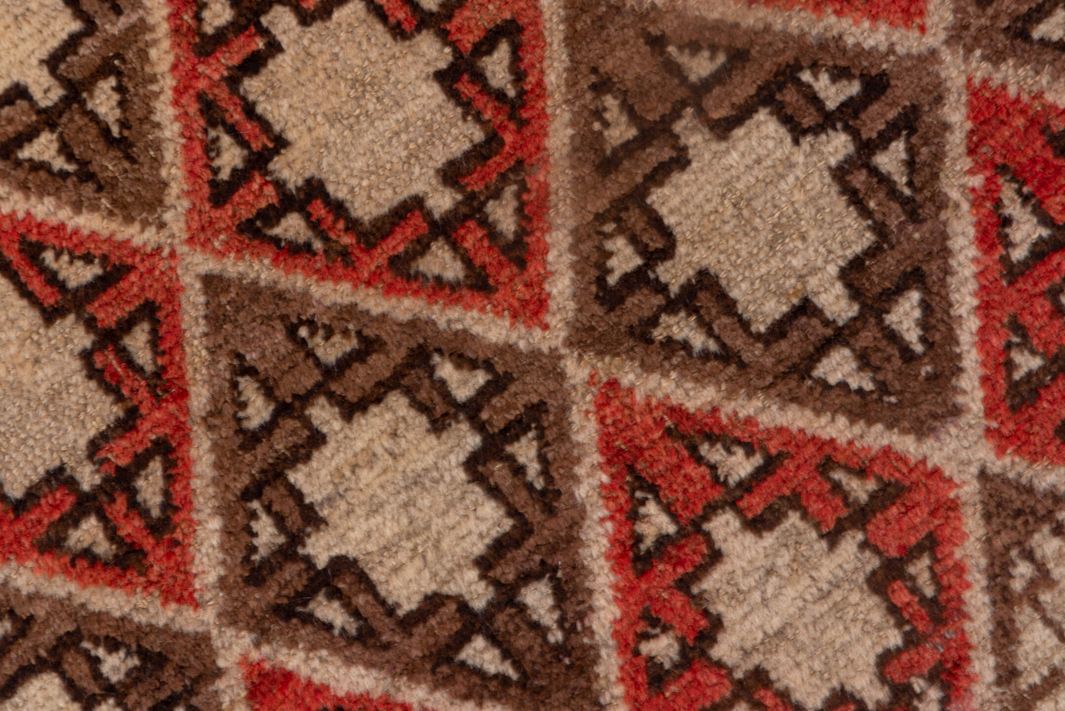4' x 6' one-of-a-kind handmade vintage Oushak small size rug. Color palette: brown, fire brick, off-white, orange, pink, red