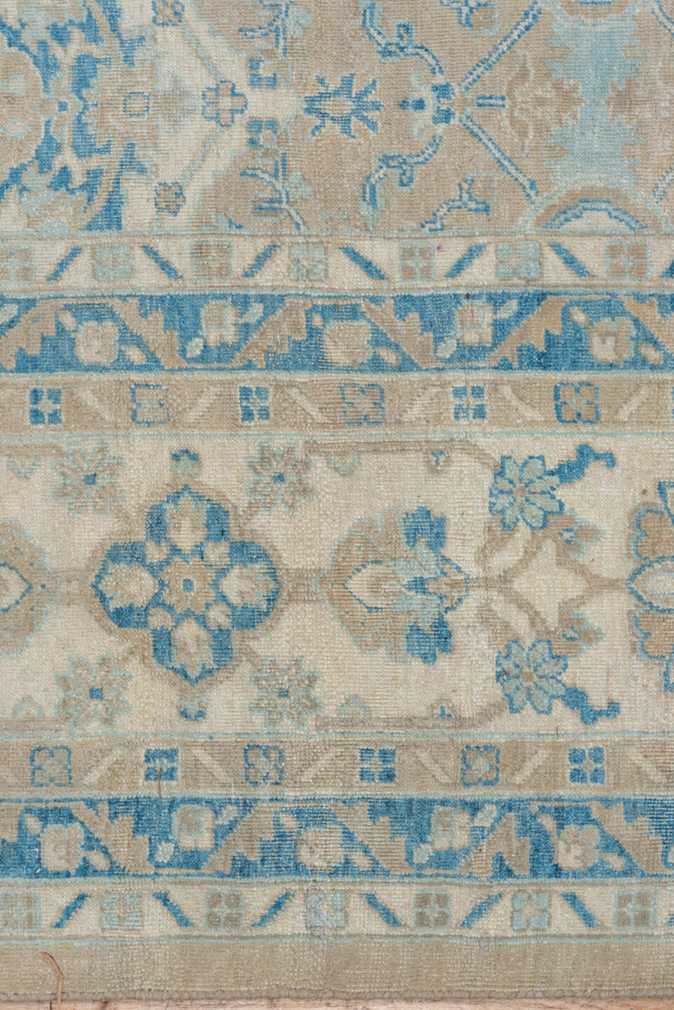 8' x 9' one-of-a-kind handmade vintage Sivas rug. Color palette: ivory, beige, sky blue, taupe, cream, aqua, light blue