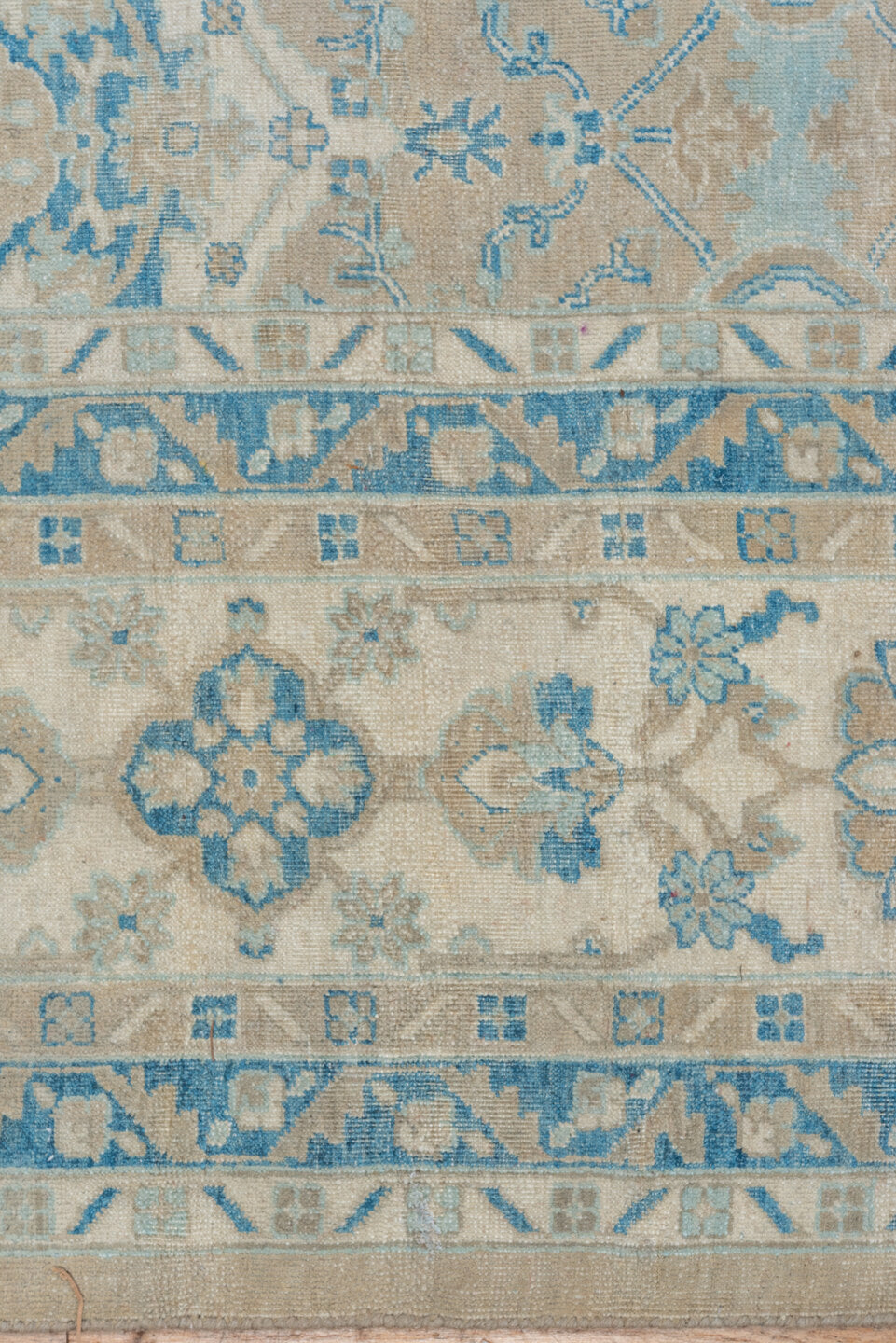 8' x 9' one-of-a-kind handmade vintage Sivas rug. Color palette: ivory, beige, sky blue, taupe, cream, aqua, light blue