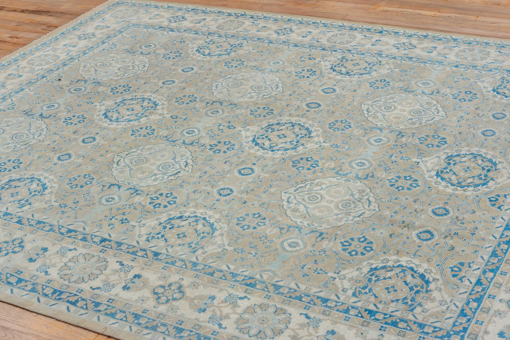 8' x 9' one-of-a-kind handmade vintage Sivas rug. Color palette: ivory, beige, sky blue, taupe, cream, aqua, light blue