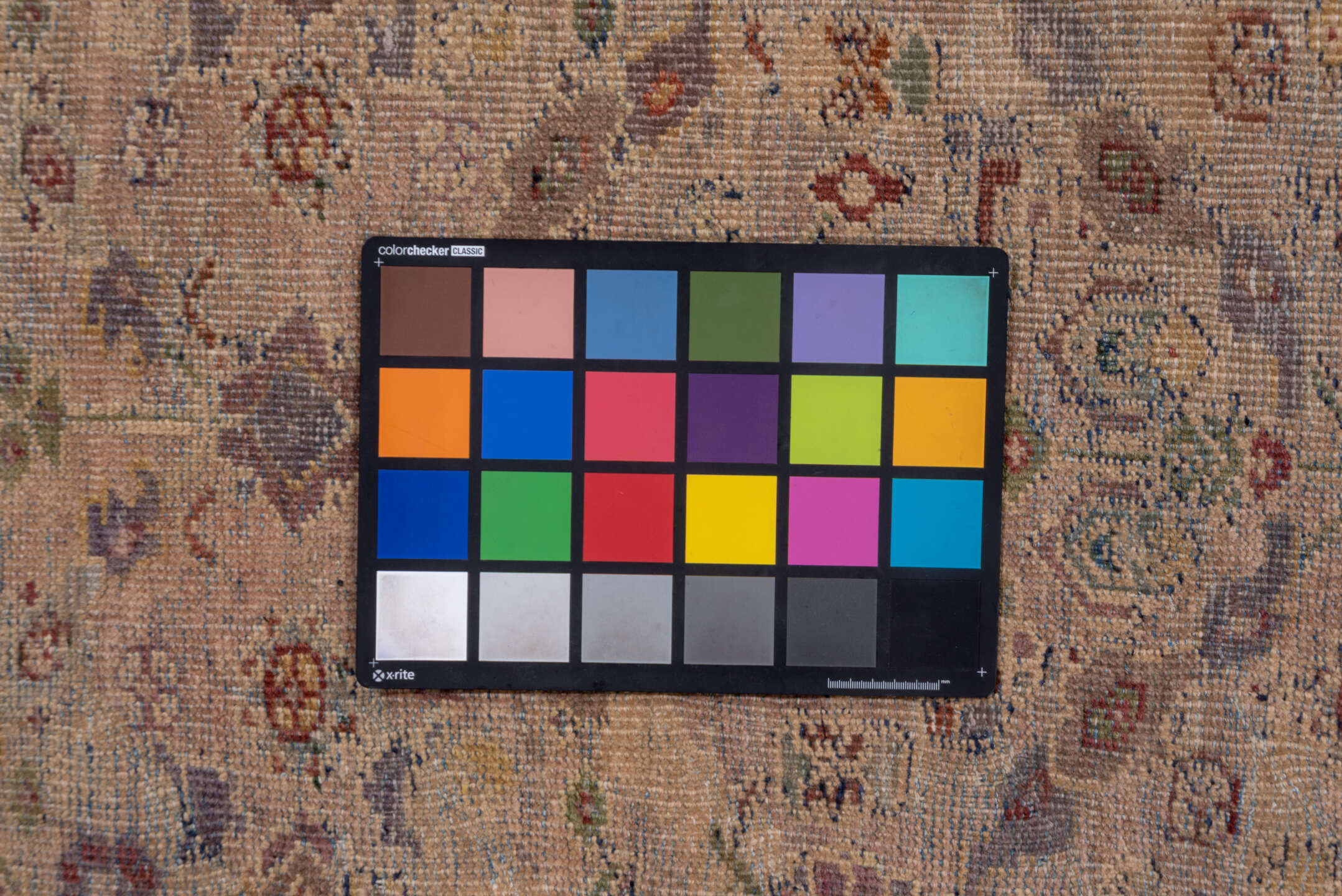 13' x 20' one-of-a-kind handmade vintage Sultanabad oversize rug. Color palette: brown, gray, light gray, pink, redwood