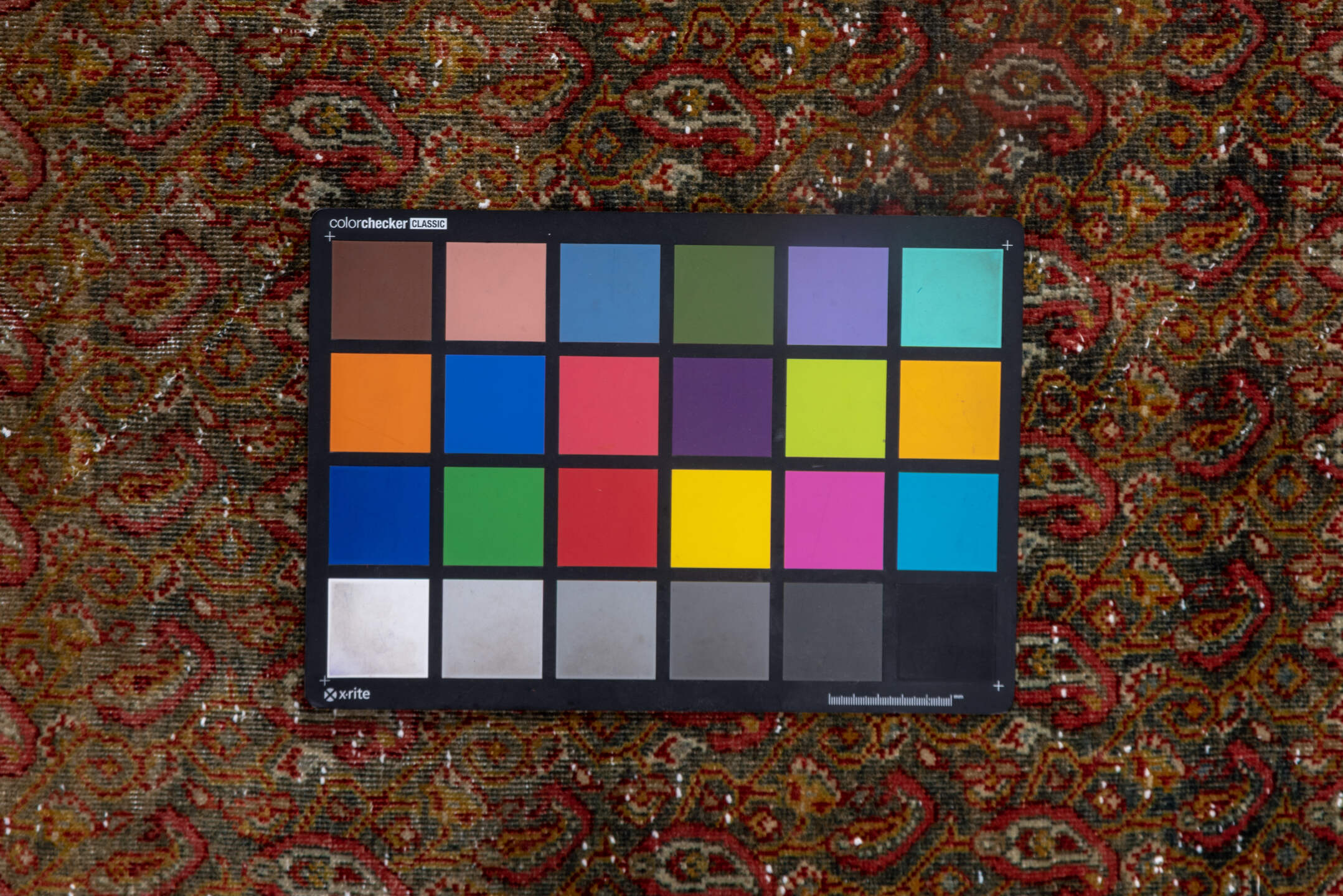 4' x 6' one-of-a-kind handmade vintage Sarouk small size rug. Color palette: brown, gray, pink