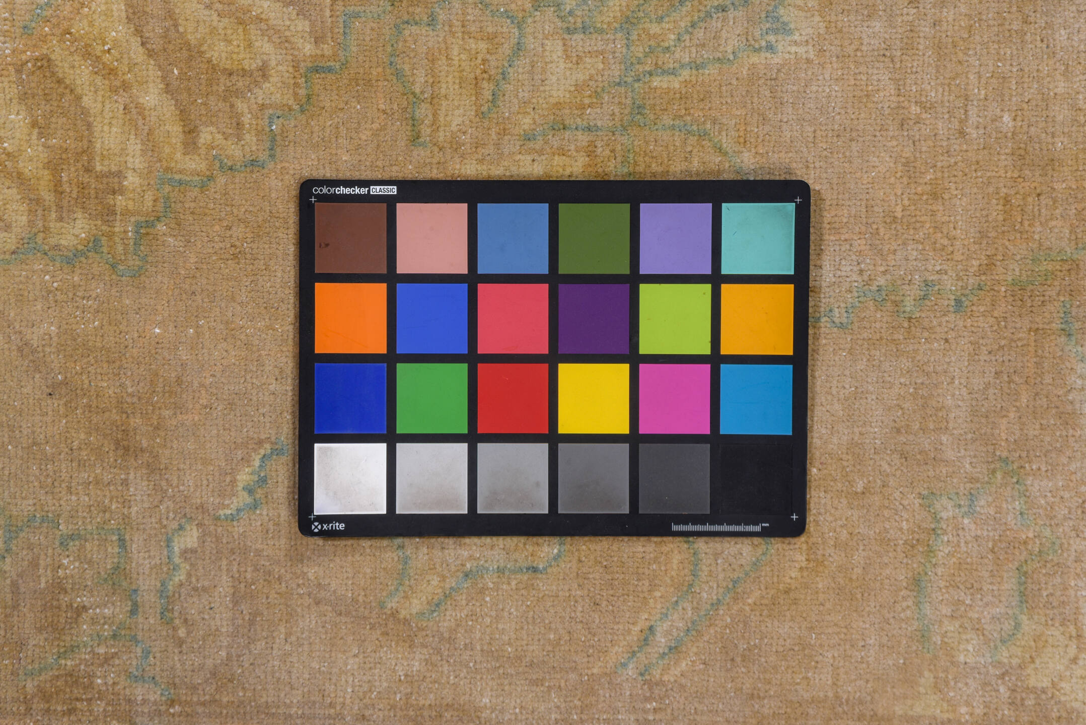 10' x 13' one-of-a-kind handmade vintage Amritzar large size rug. Color palette: brown, gray, light gray, linen, off-white