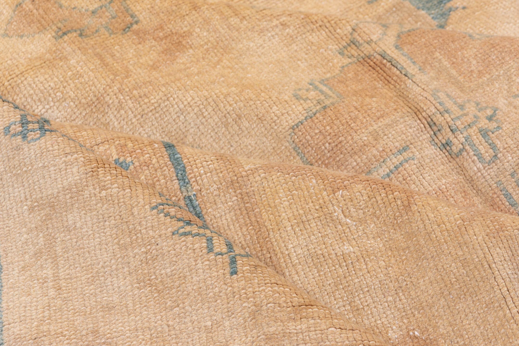 9' x 13' one-of-a-kind handmade vintage Sultanabad large size rug. Color palette: peach, camel, pale blue, ivory, taupe