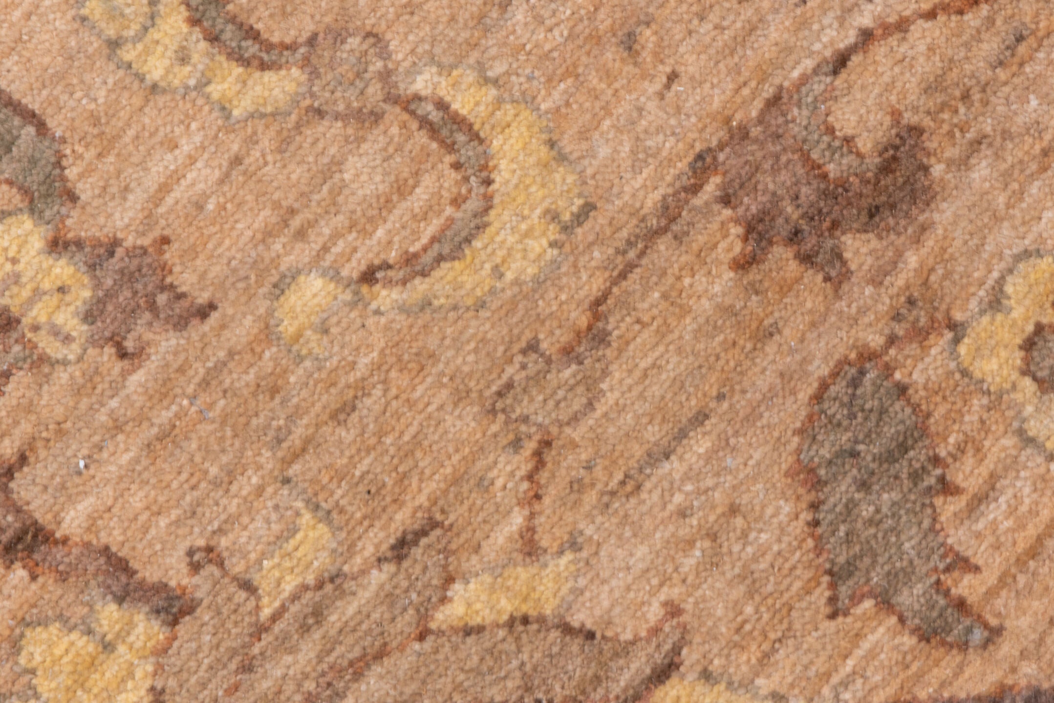 9' x 13' one-of-a-kind handmade vintage Sultanabad large size rug. Color palette: brown, orange, pink