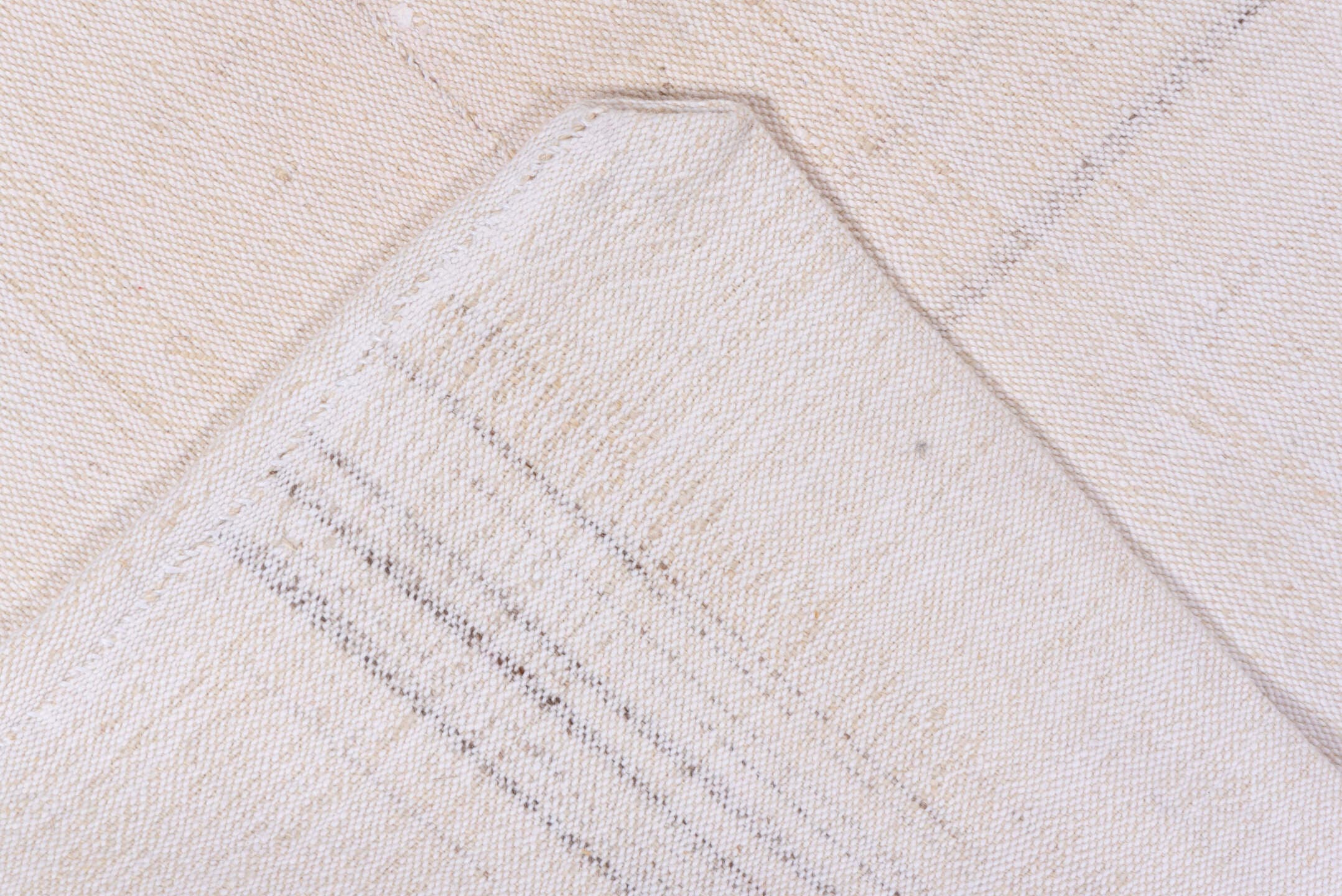 4' x 6' one-of-a-kind handmade vintage Flatweave small size rug. Color palette: ivory, cream, taupe, light_gray, beige, gray