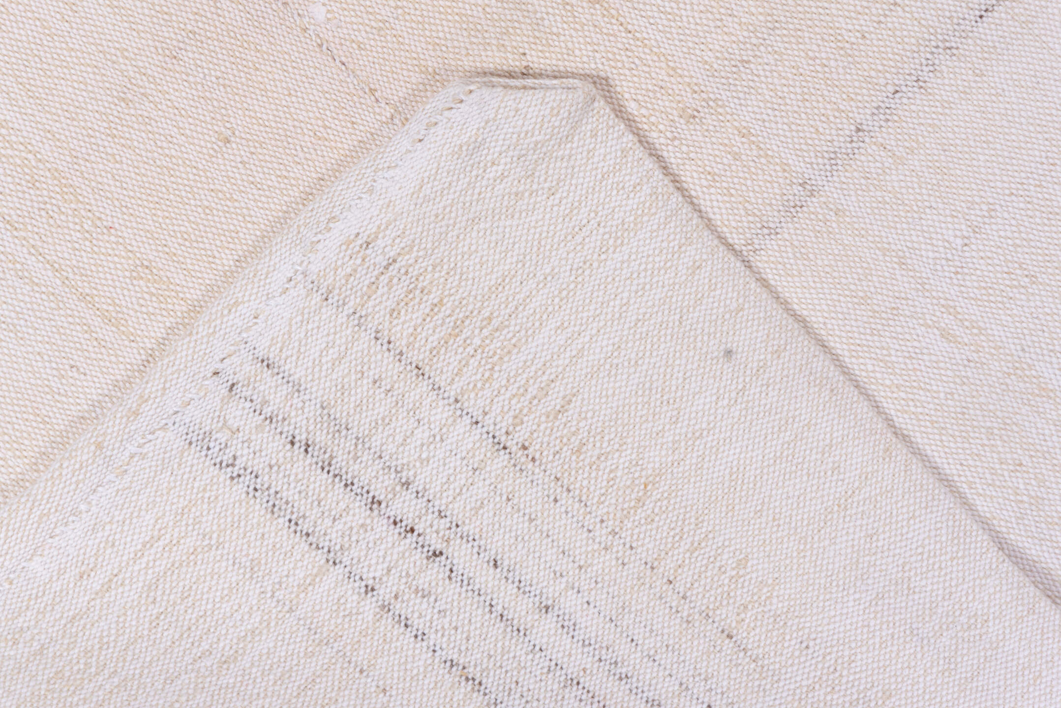 4' x 6' one-of-a-kind handmade vintage Flatweave small size rug. Color palette: ivory, cream, taupe, light_gray, beige, gray