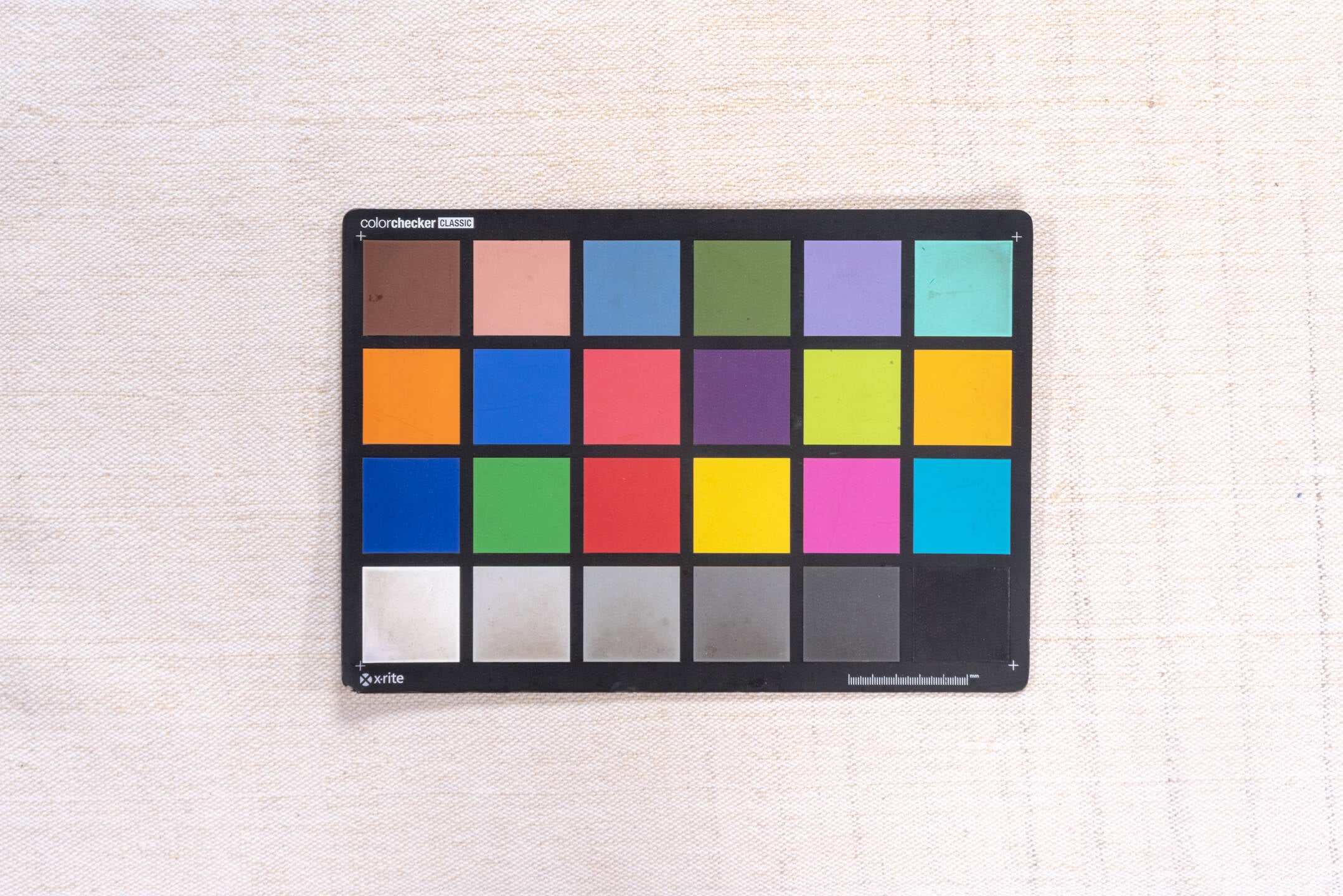 4' x 6' one-of-a-kind handmade vintage Flatweave small size rug. Color palette: brown, dark gray, gainsboro, gray