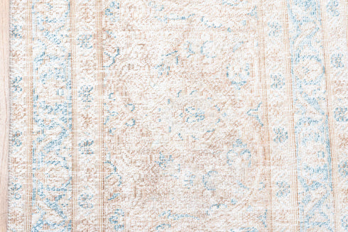 Vintage Distressed Area Rug (10' x 14')