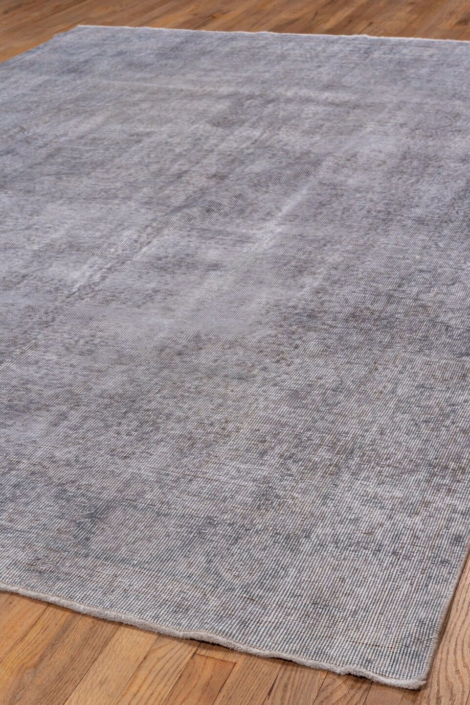 7' x 10' one-of-a-kind handmade vintage Sparta large size rug. Color palette: gainsboro, gray, light gray, off-white, pink