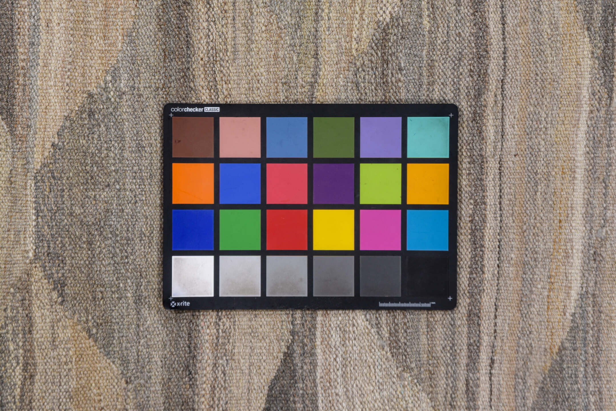 8' x 11' one-of-a-kind handmade vintage Kilim large size rug. Color palette: dark gray, gray, light gray, off-white, pink