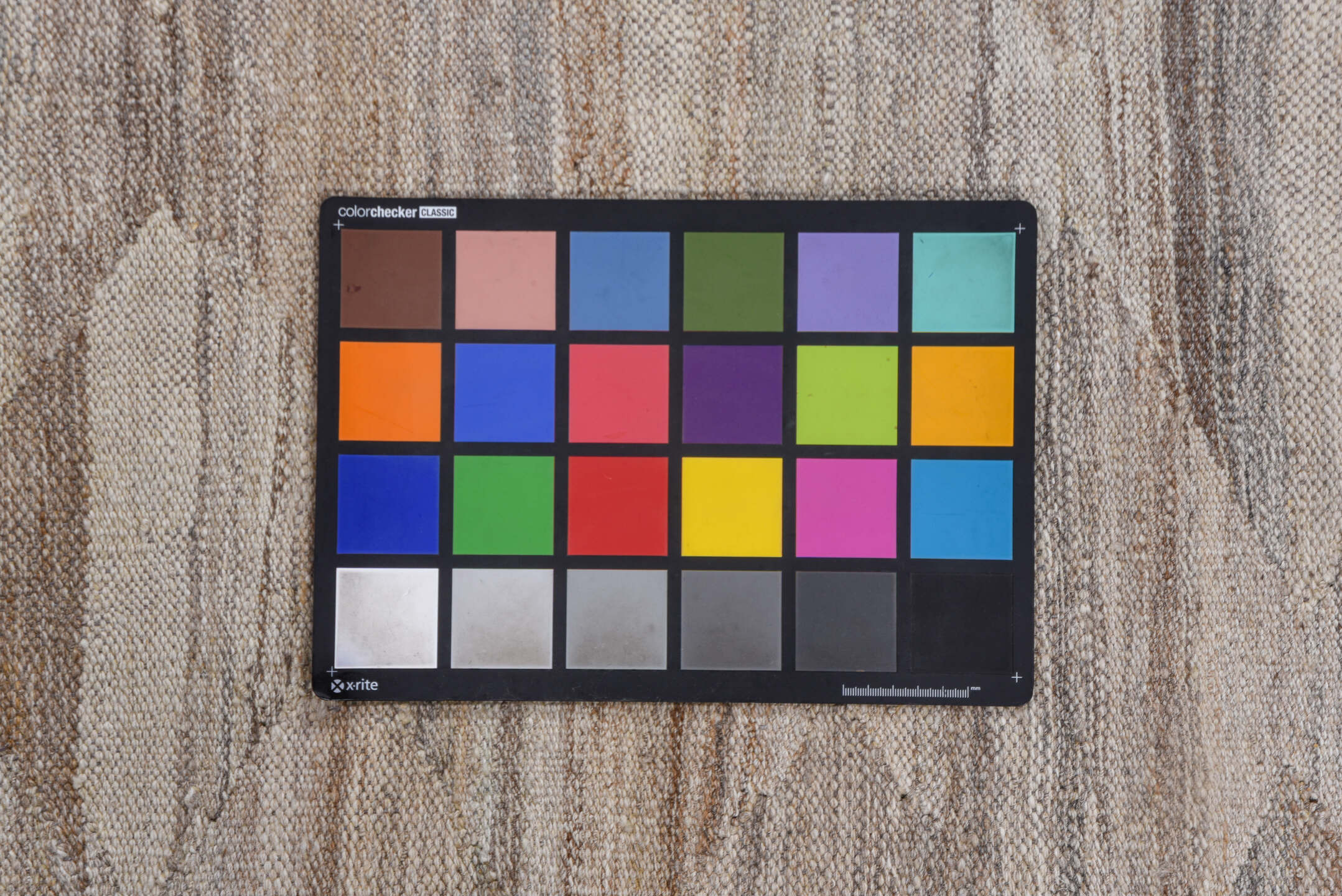 8' x 12' one-of-a-kind handmade vintage Kilim large size rug. Color palette: dark gray, gray, light gray, off-white, pink