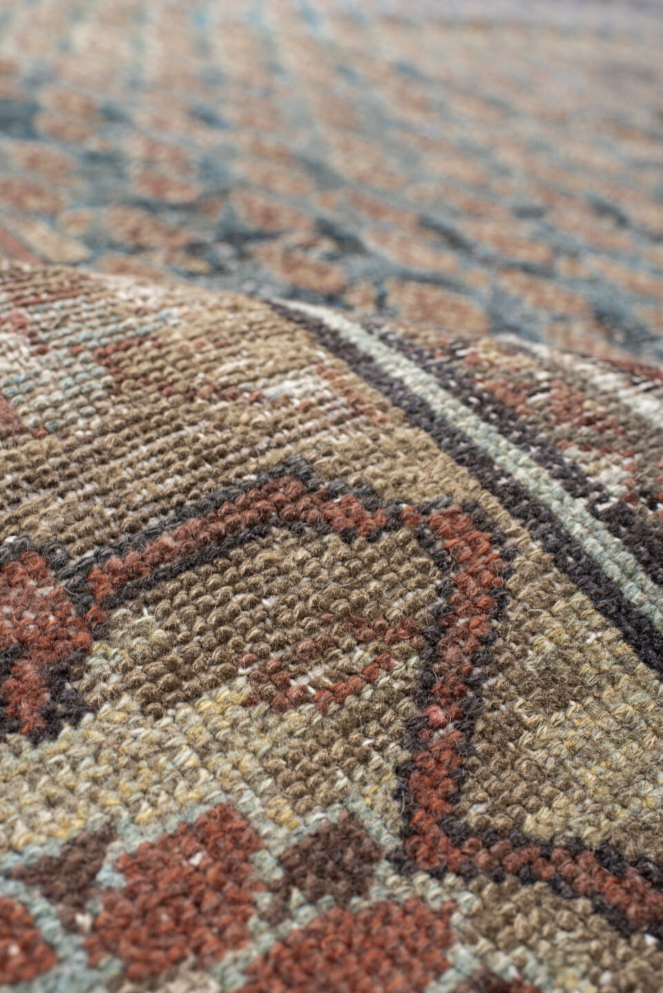 9' x 10' one-of-a-kind handmade vintage Mahal large size rug. Color palette: blue, ivory, rust, taupe, rose, brown