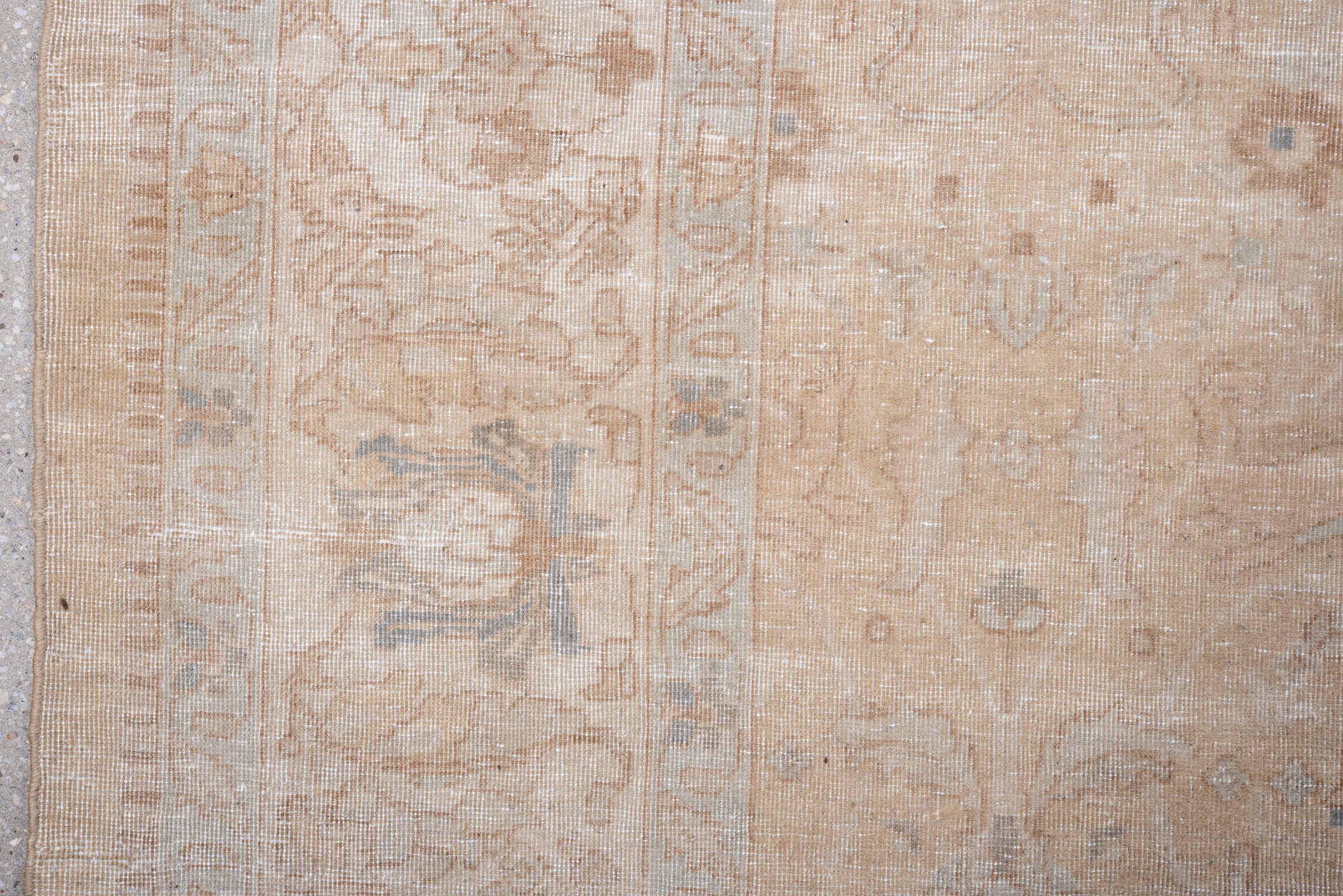 8' x 12' one-of-a-kind handmade vintage Sivas large size rug. Color palette: beige, ivory, taupe, pale blue, cream