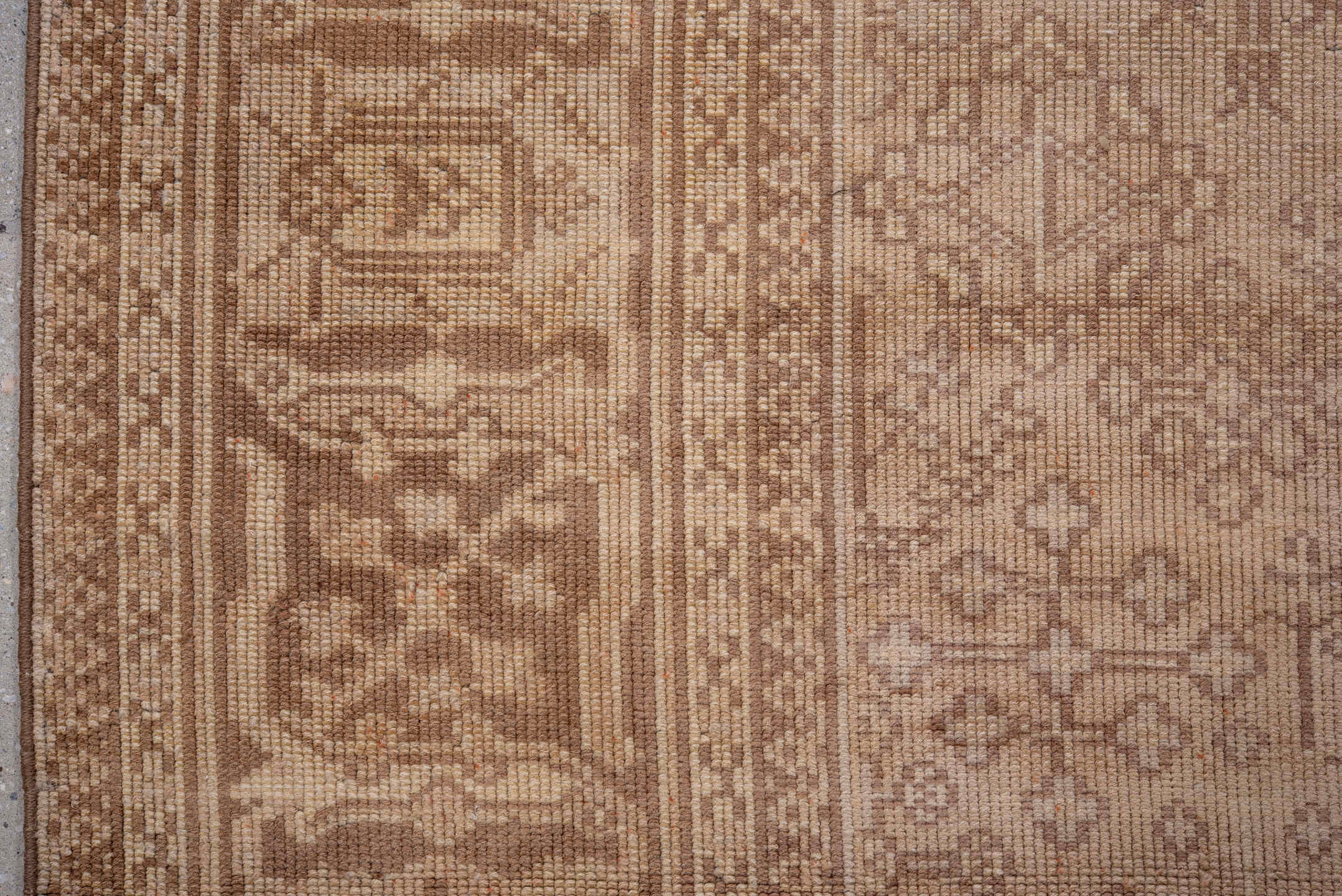 6' x 10' one-of-a-kind handmade vintage Sivas large size rug. Color palette: brown, off-white, orange, pink