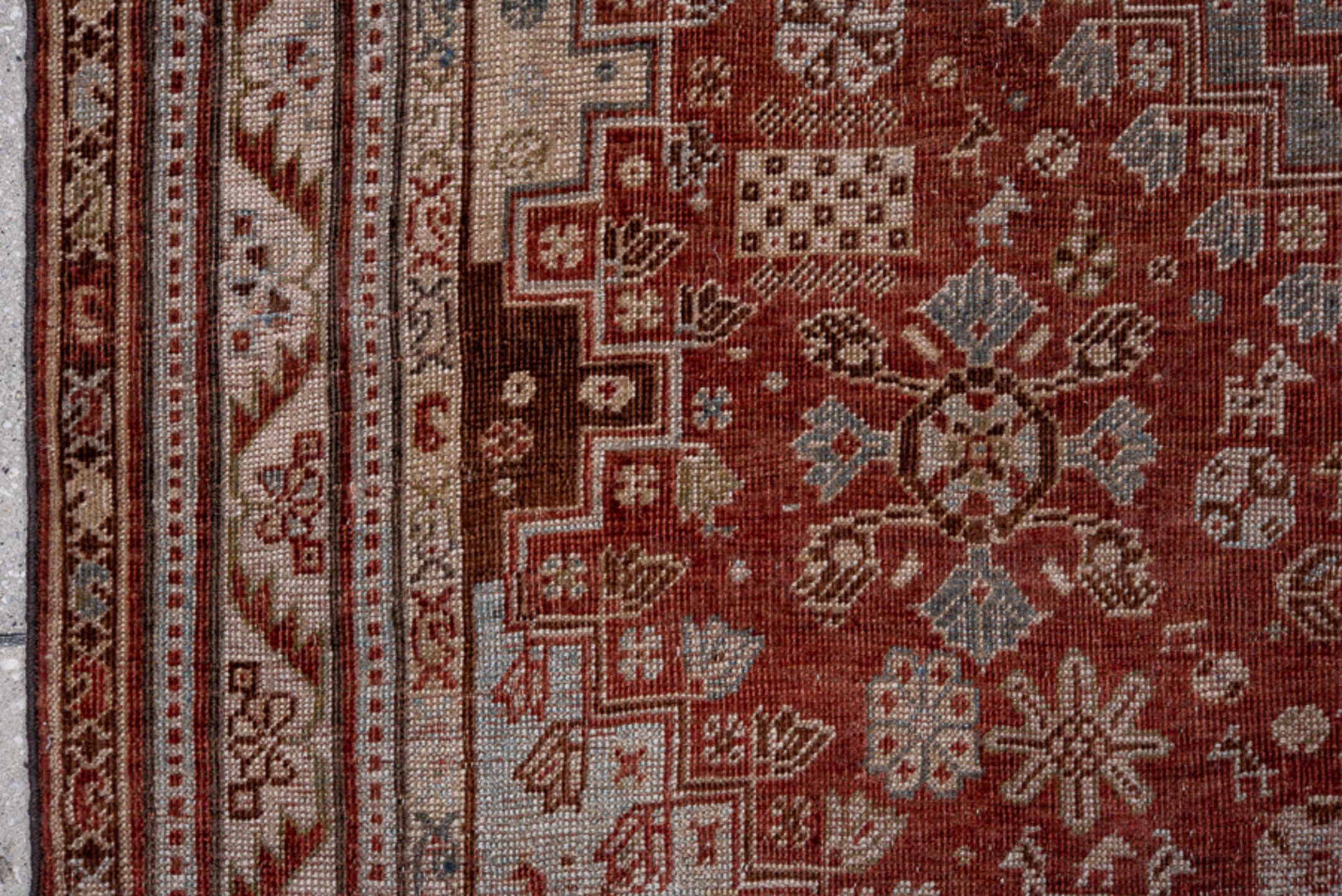 4' x 6' one-of-a-kind handmade vintage Qashqai small size rug. Color palette: black, brown, charcoal, dim gray, gray, pink