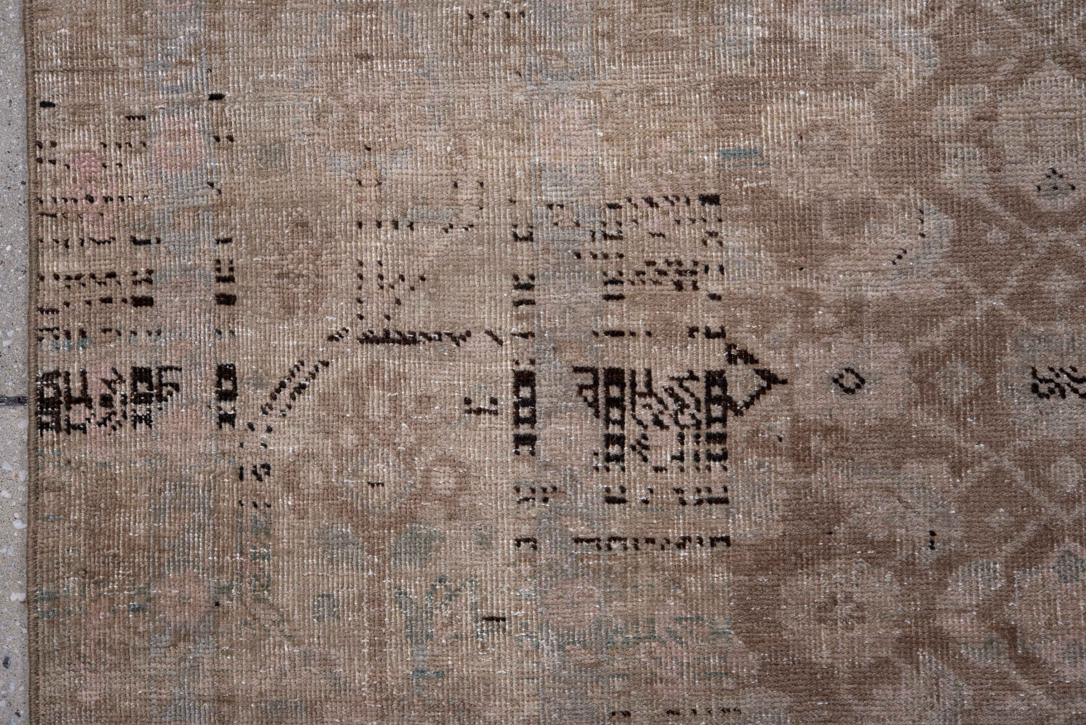 6' x 10' one-of-a-kind handmade vintage Tabriz large size rug. Color palette: brown, gray, light gray, off-white, pink