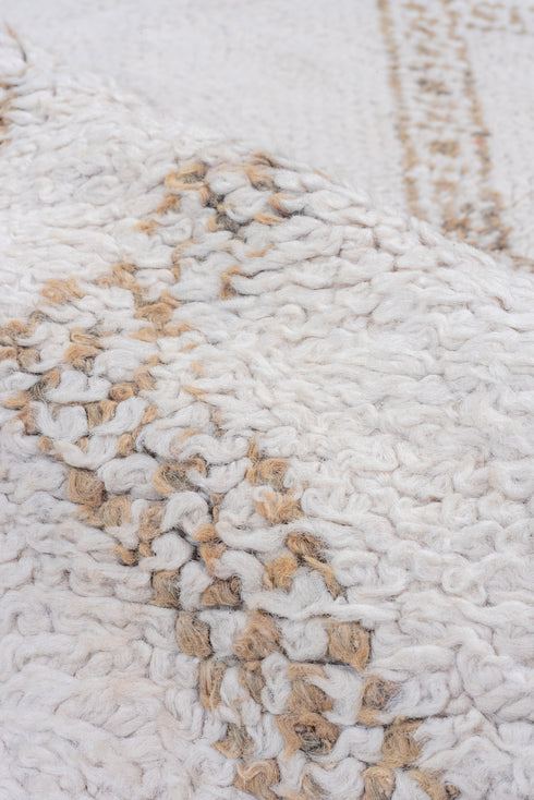 Vintage Moroccan Area Rug (5' x 7')