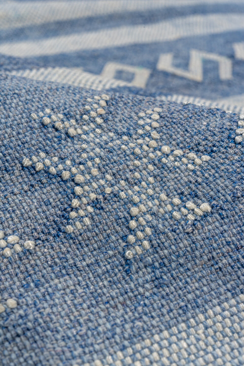 6' x 9' one-of-a-kind handmade vintage Cactus Kilim medium size rug. Color palette: sky blue, ivory, cobalt, powder blue