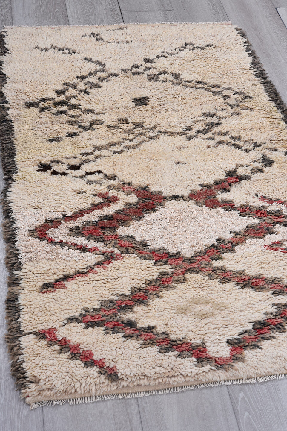 2' x 4' one-of-a-kind handmade vintage Flatweave small size rug. Color palette: ivory, charcoal, rose, cream, brown, gray