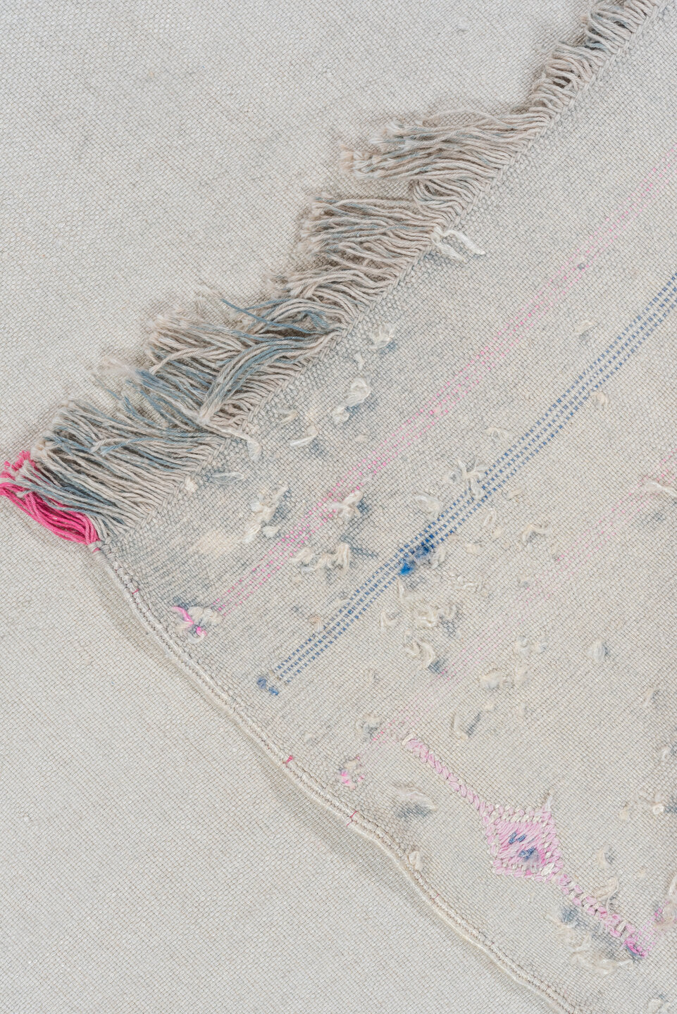 5' x 9' one-of-a-kind handmade vintage Cactus Kilim medium size rug. Color palette: ivory, cream, pale blue, gold, blush