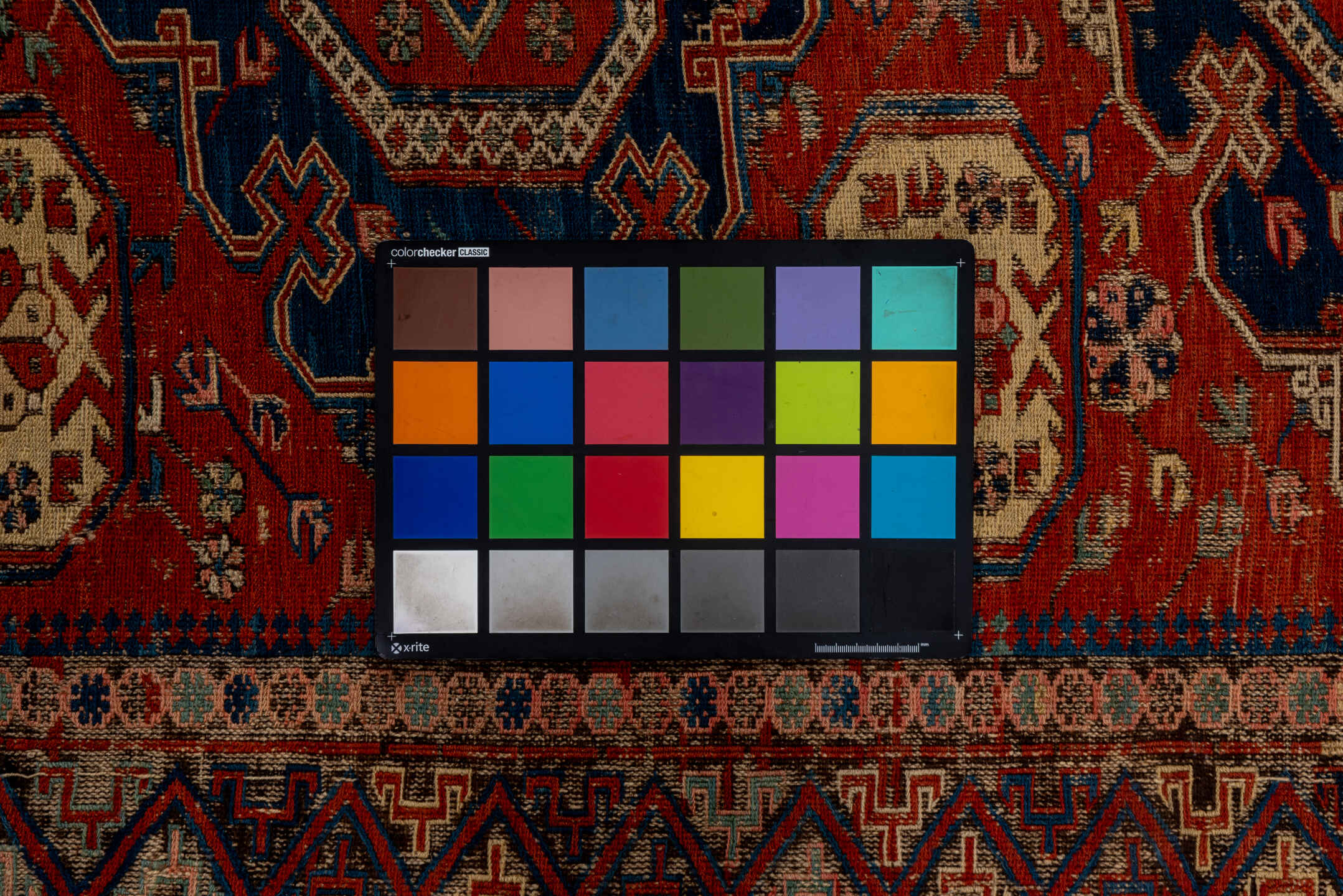 4' x 6' one-of-a-kind handmade vintage Sumak small size rug. Color palette: blue, brown, gray, light gray, pink, red