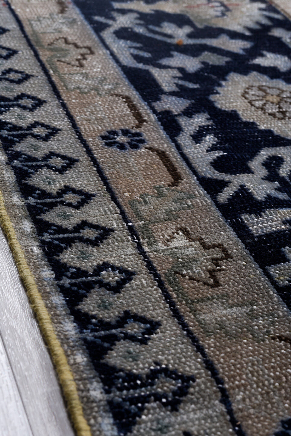 9' x 11' one-of-a-kind handmade antique Sparta large size rug. Color palette: ivory, navy, beige, taupe, slate, charcoal