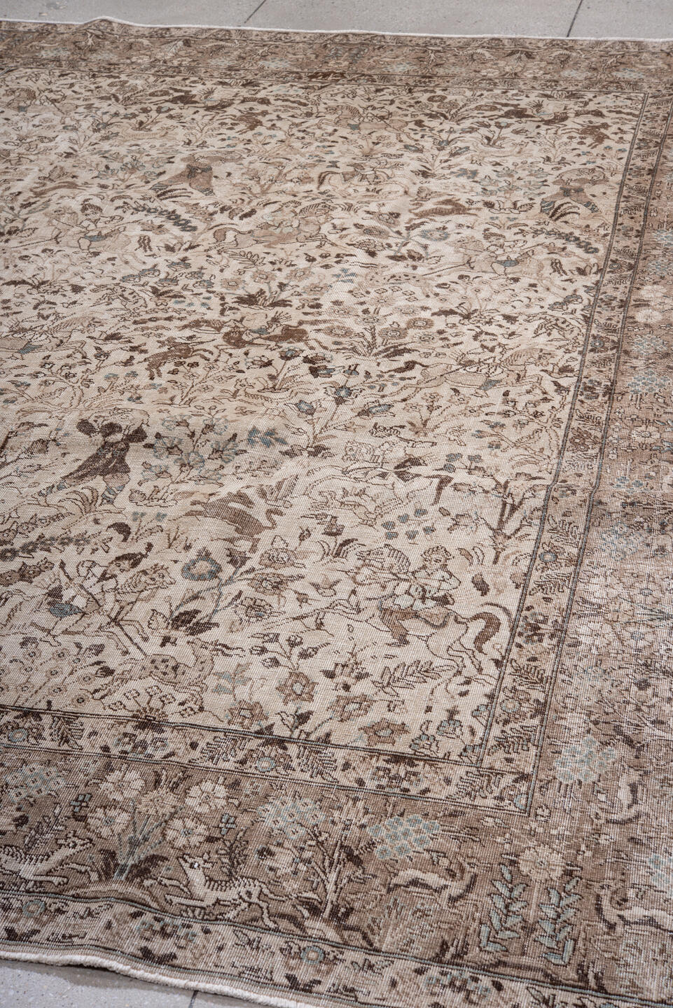 8' x 10' one-of-a-kind handmade vintage Tabriz large size rug. Color palette: gray, light gray, linen, off-white, pink