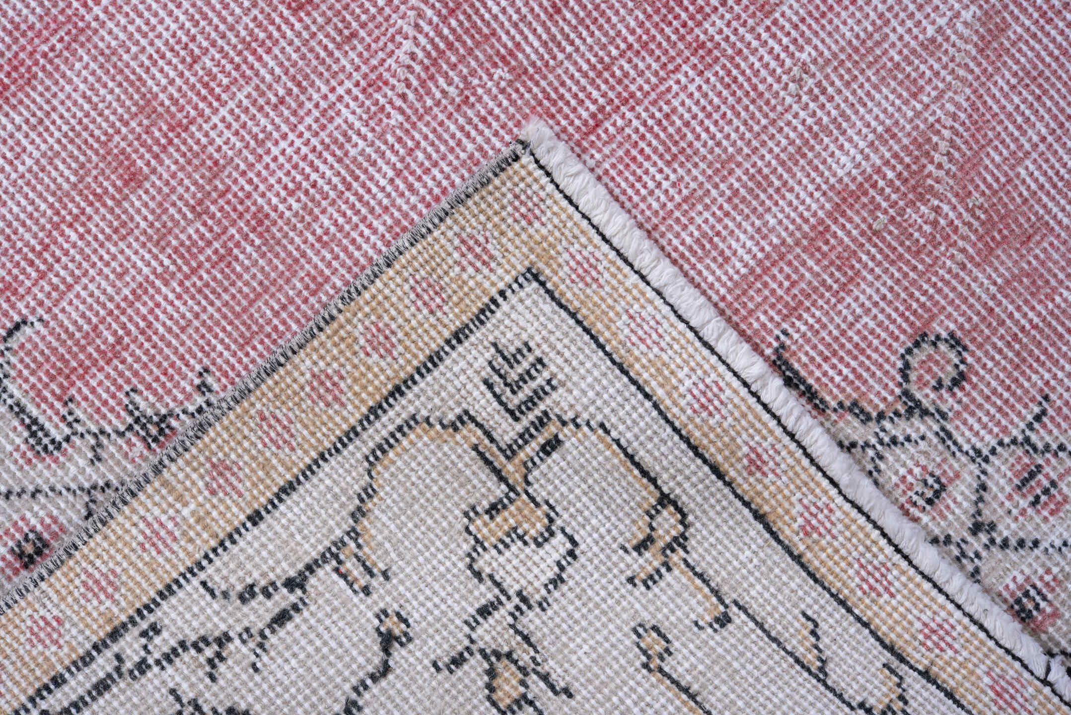 5' x 9' one-of-a-kind handmade antique Sparta medium size rug. Color palette: ivory, blush, pink, taupe, charcoal, rose