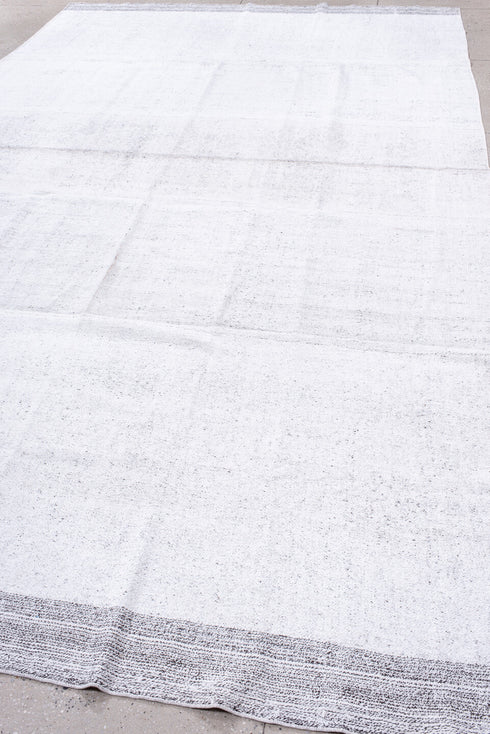 Antique Flatweave Area Rug (8' x 15')