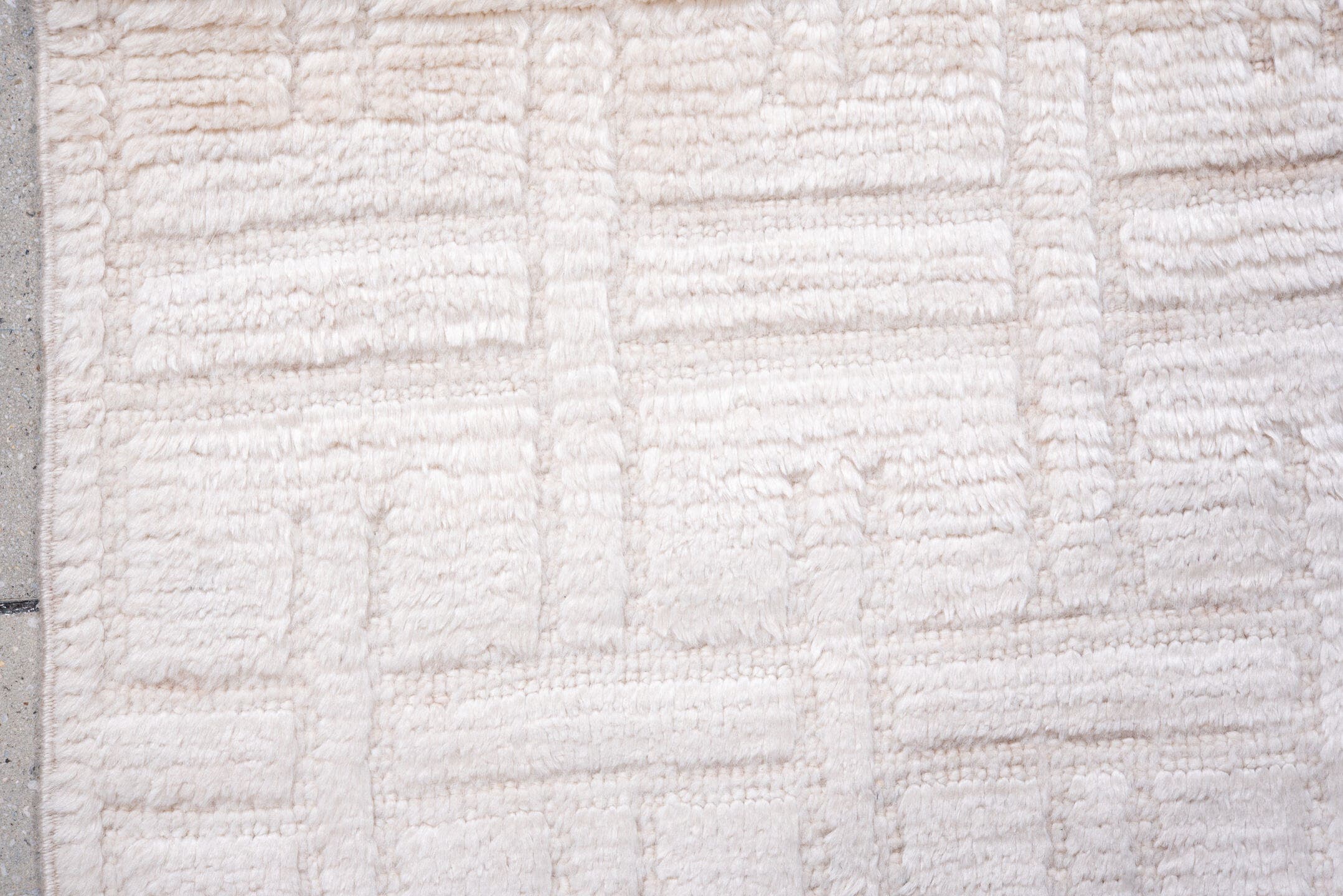 8' x 11' one-of-a-kind handmade vintage Oushak large size rug. Color palette: ivory, cream, blush, beige, pink