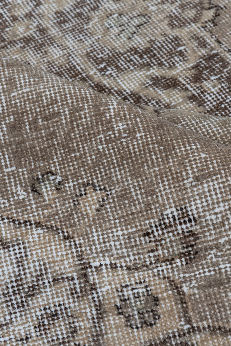 4' x 8' one-of-a-kind handmade vintage Oushak rug. Color palette: brown, gray, light gray, linen, off-white, pink