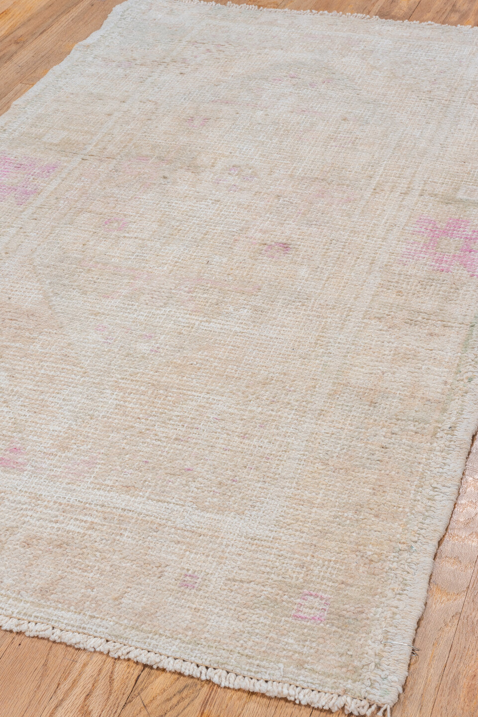 2' x 4' one-of-a-kind handmade vintage Oushak small size rug. Color palette: ivory, beige, blush, cream, taupe, pale pink