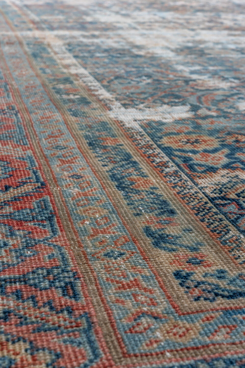 4' x 6' one-of-a-kind handmade vintage Mahal small size rug. Color palette: sky blue, coral, ivory, terra cotta, slate