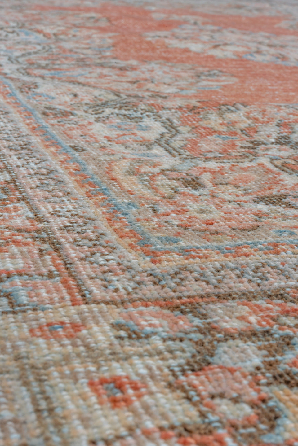4' x 6' one-of-a-kind handmade vintage Mahal small size rug. Color palette: terra cotta, ivory, sky blue, charcoal, taupe