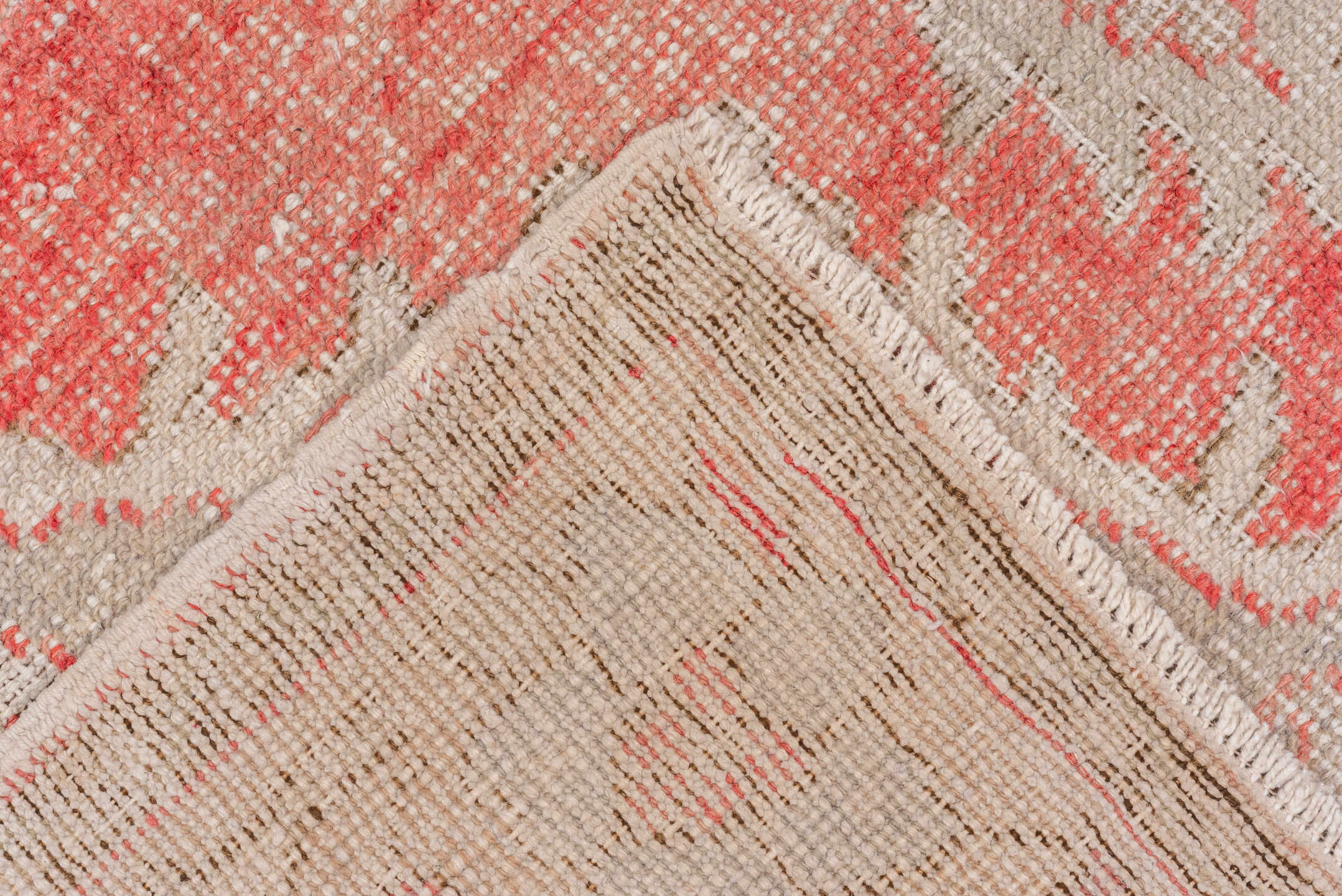 5' x 9' one-of-a-kind handmade vintage Oushak medium size rug. Color palette: gray, light gray, off-white, pink, red