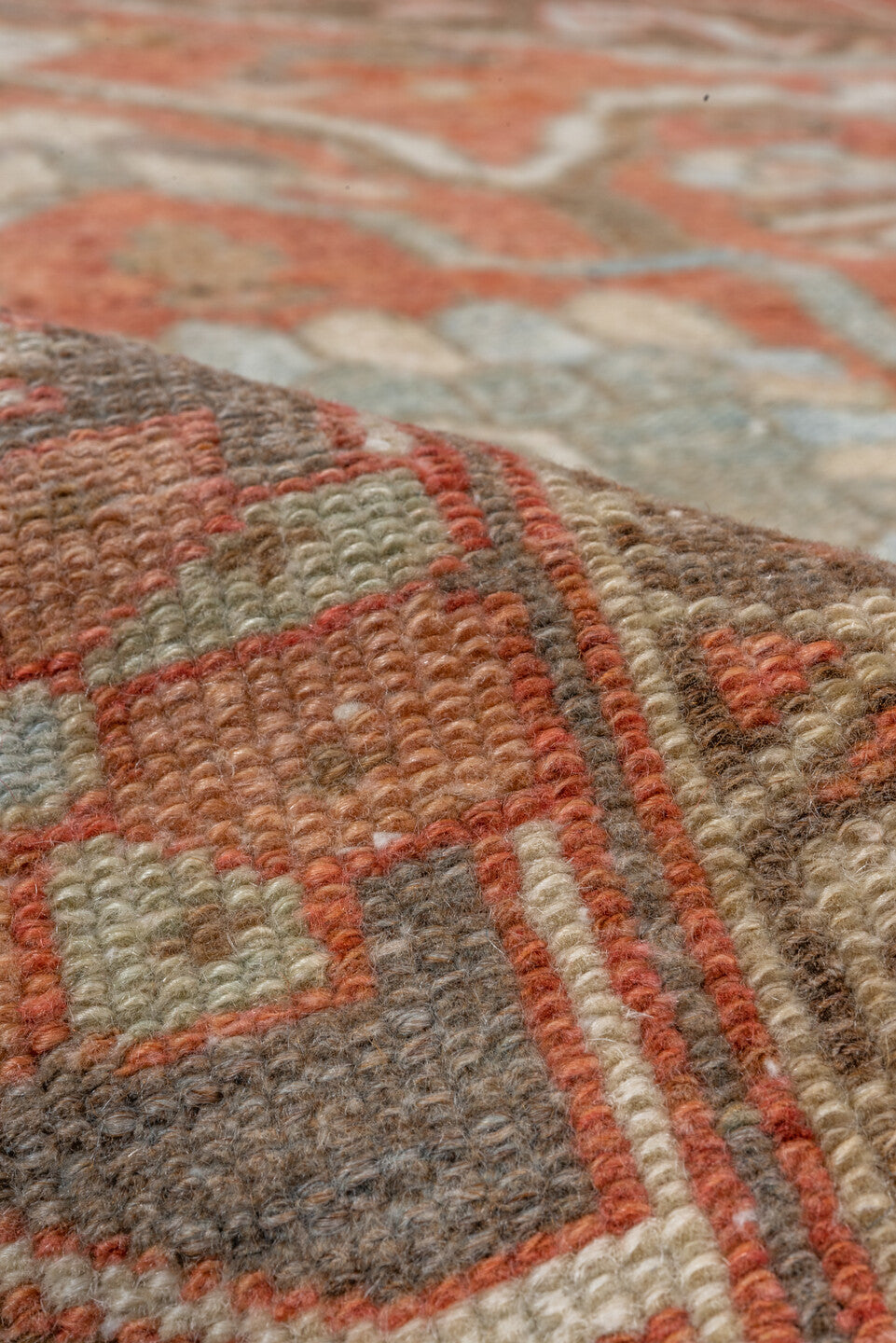 4' x 7' one-of-a-kind handmade vintage Serapi rug. Color palette: brown, gray, light gray, off-white, pink