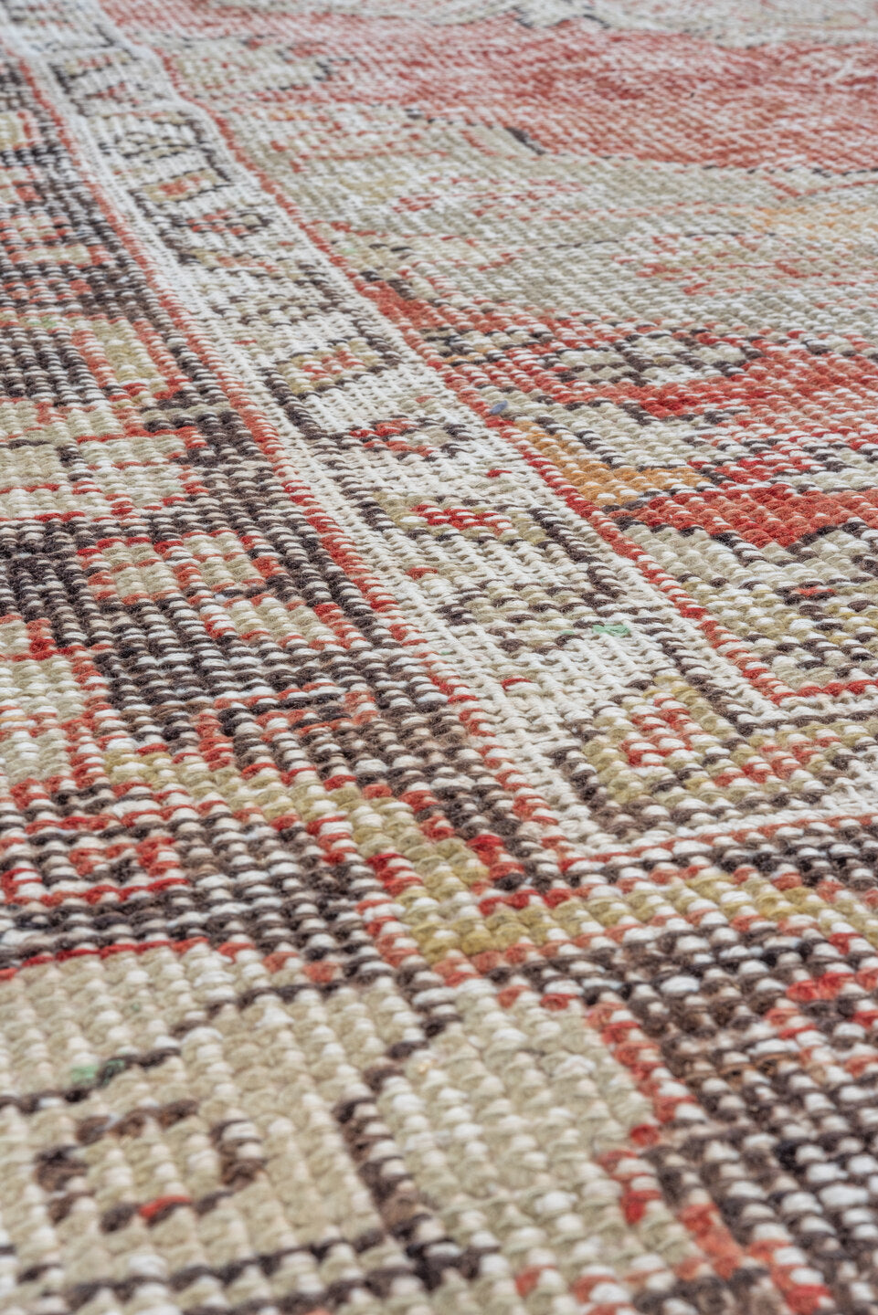 7' x 10' one-of-a-kind handmade vintage Oushak large size rug. Color palette: brown, gray, light gray, off-white, pink, red
