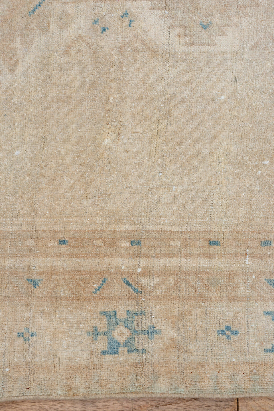 3' x 7' one-of-a-kind handmade vintage Sarab runner rug. Color palette: beige, ivory, sky blue, taupe, camel, light blue