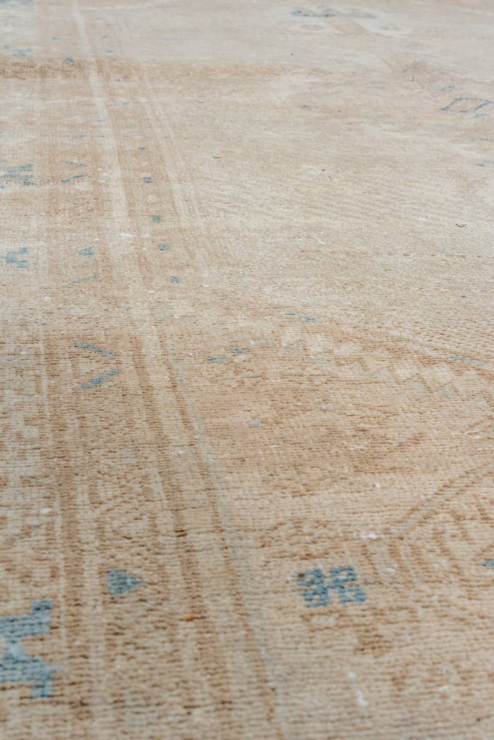 3' x 7' one-of-a-kind handmade vintage Sarab runner rug. Color palette: beige, ivory, sky blue, taupe, camel, light blue