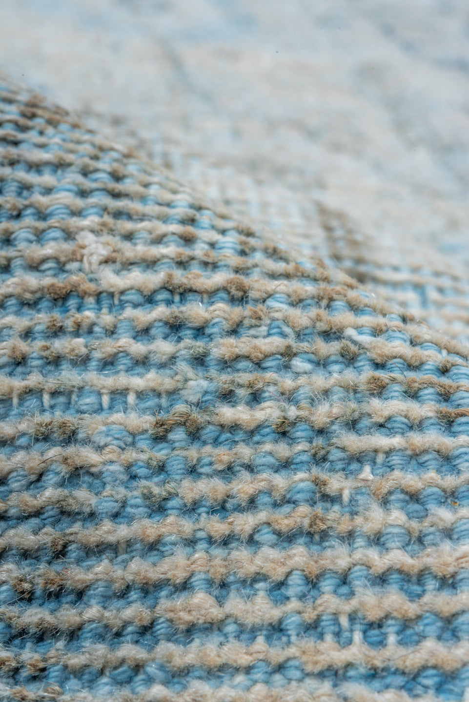 7' x 10' one-of-a-kind handmade vintage Mahal large size rug. Color palette: pale blue, ivory, sky blue, taupe, gray