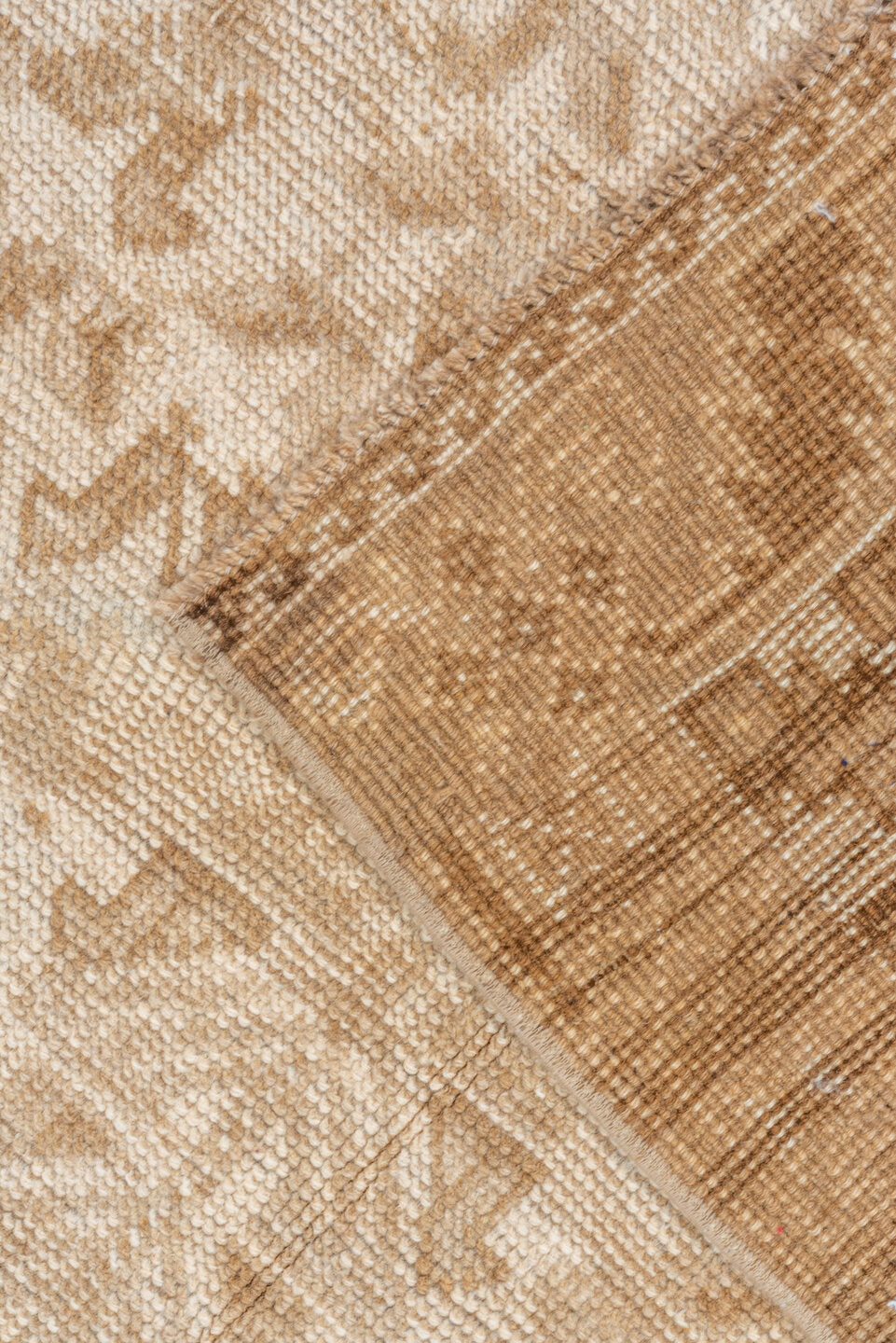 5' x 8' one-of-a-kind handmade vintage Shiraz medium size rug. Color palette: beige, ivory, taupe, camel, sand, light brown