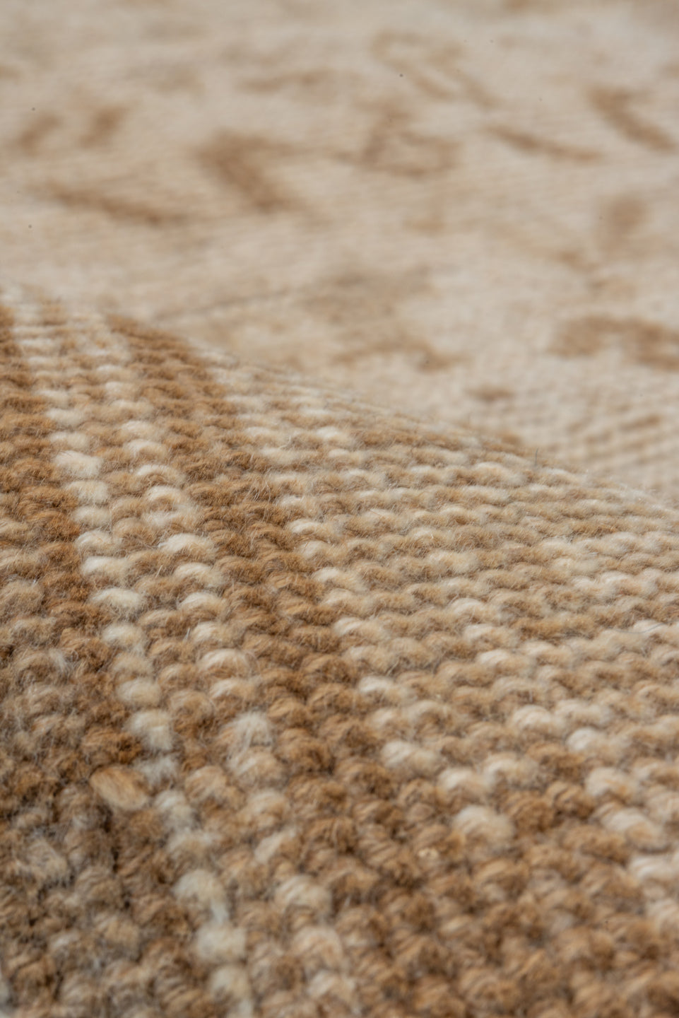 5' x 8' one-of-a-kind handmade vintage Shiraz medium size rug. Color palette: brown, gray, light gray, off-white, pink, snow