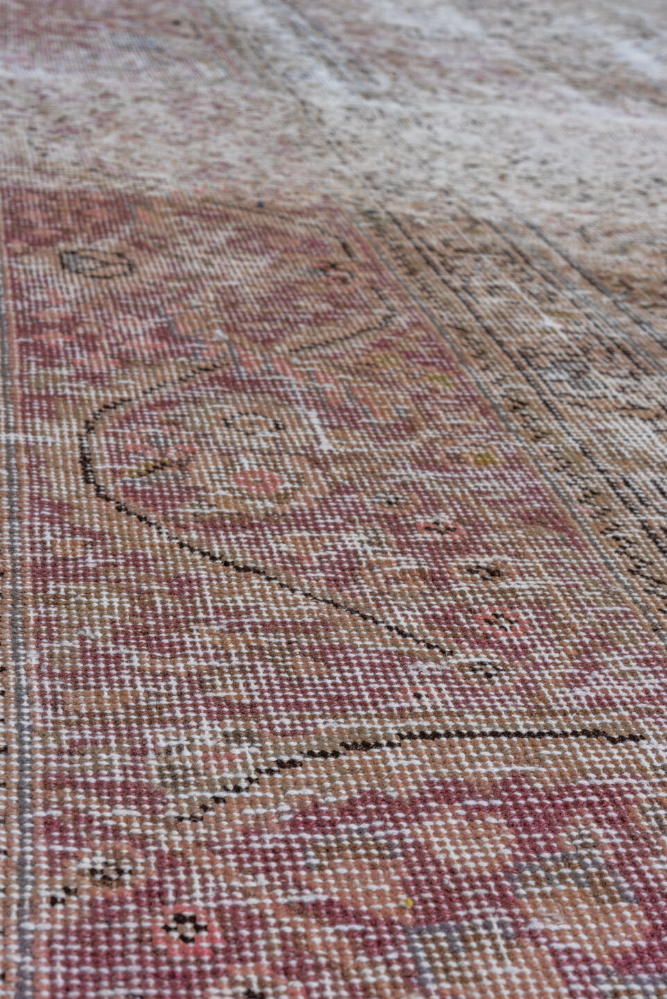 9' x 12' one-of-a-kind handmade vintage Tabriz large size rug. Color palette: taupe, rose, ivory, dusty mauve, beige, brown