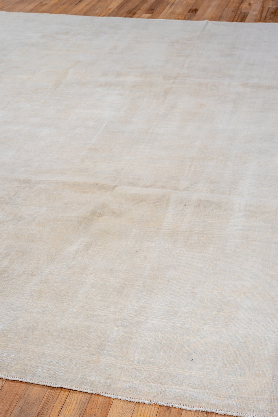 7' x 10' one-of-a-kind handmade vintage Oushak large size rug. Color palette: ivory, cream, beige, taupe, pale gray, gray