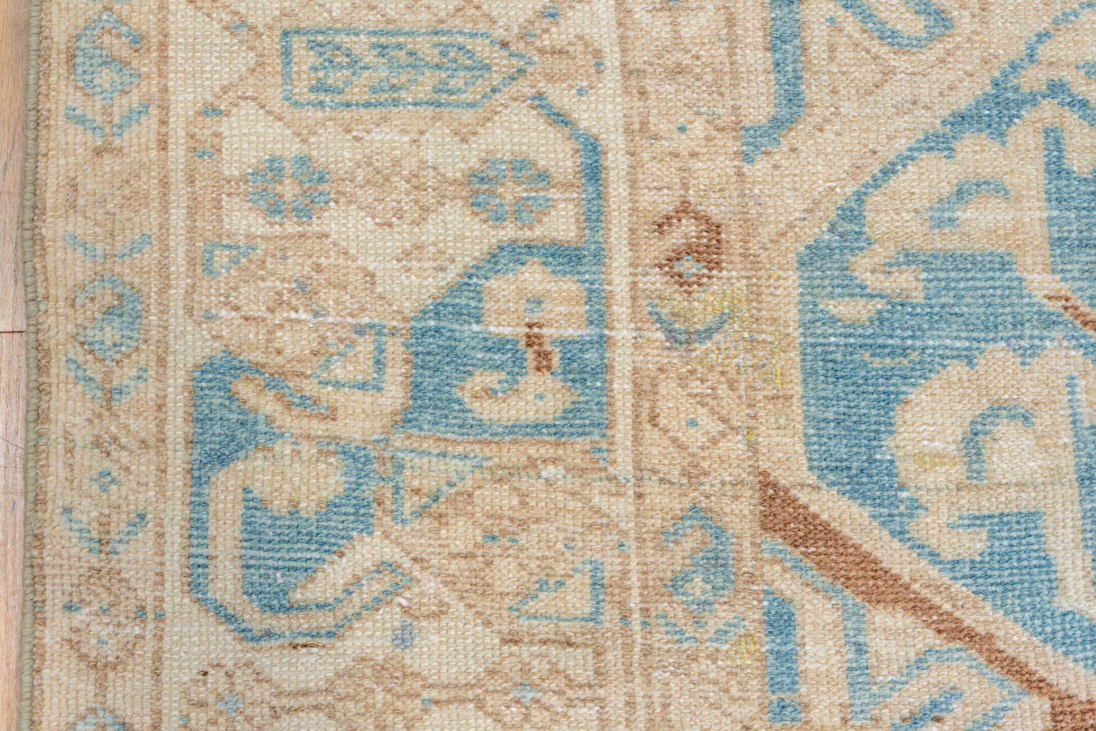 7' x 10' one-of-a-kind handmade vintage Baktiary large size rug. Color palette: brown, gray, light gray, off-white, pink