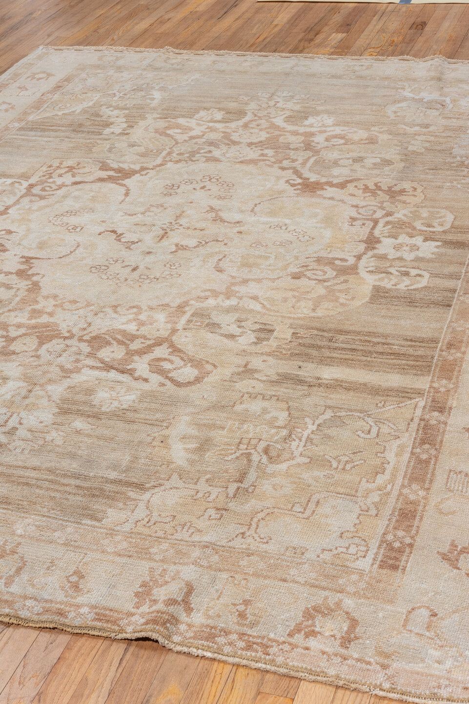 7' x 9' one-of-a-kind handmade vintage Oushak rug. Color palette: brown, gray, light gray, off-white, pink, silver, snow